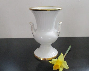 Flower vase, handle, gold rim, cup, ornament, Seltmann willows, bavaria, vintage, white