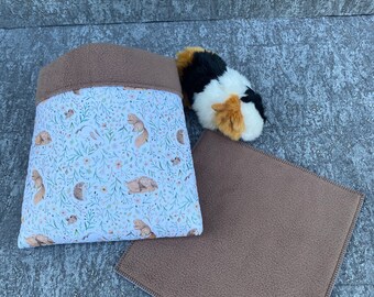 Cuddly sack including pee pad for guinea pigs “forest animals”