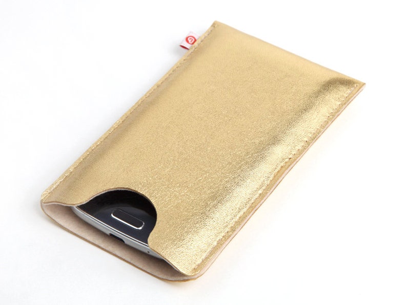 Leather Smartphone Case Gold image 1