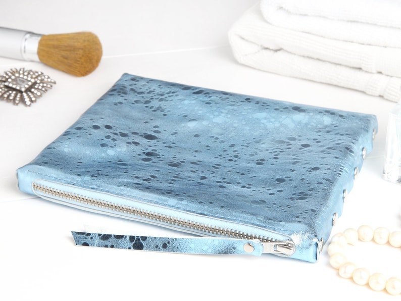 Cosmetic bag Light Blue metallic image 4