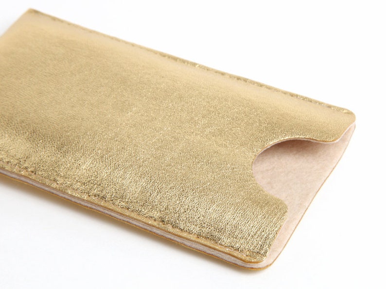 Leather Smartphone Case Gold image 3