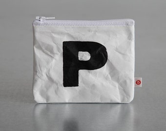 small wallet "P"