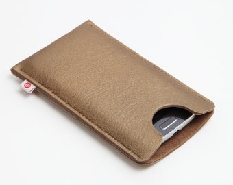 Leather smartphone case "Altgold"