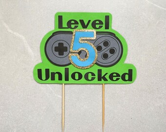 Level Unlocked Birthday Cake Topper: Anpassbare Videospiel-Geburtstagsparty-Dekoration