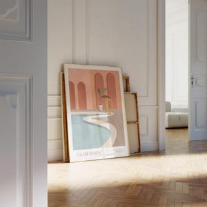 モロッコのオアシス アートプリント | アーチとプールのデザイン | 温かみのある色調のウォールアート | ギャラリー ボエーム 美学 | マット紙のウォールアートプリント