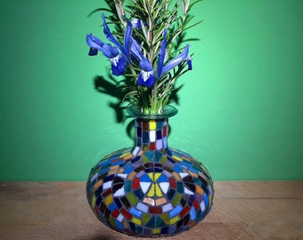 Noble glass mosaic vase