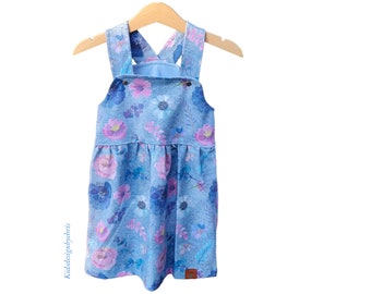 Latzkleid Baby Kleinkind aus Jersey in Jeansoptik mit Blumen in den Gr. 56-98, Sommerkleid, Mädchenkleid, Jeanskleid Jersey  Gr.56-104