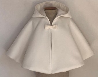 Cape aus Wolle superwarm weich innen Baumwolle Hochzeit Mädchen Brautjungfer Winter Taufmantel Taufe Festkleidung cremeweiß NINA