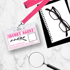 Insignia de identificación de agente secreto espía - Insignia de alto secreto - Tarjeta de identificación de agente secreto rosa para niñas - Fiesta de cumpleaños de espía imprimible - Tarjetas de identificación de detective