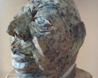 Alfred Hitchcock, Head on Wood, Ceramic Sculpture, Decorative Figure, Wood Figure, Wood Sculptures, Sculpture Wood, Original Clay Sculpture