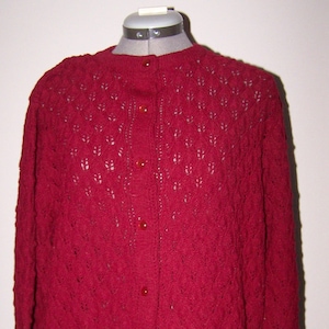 Vintage Ladies Acrylic Maroon Cardigan Sweater Wintuk