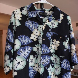 Vintage Men&#39;s Button Up Short Sleeve Shirt, Front Pocket. Brand D&#39;amante. Medium. Black, Blue & Green Floral Hawaiian Pattern. NOS, No Tags