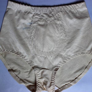 Vintage Ladies XL Beige Underwear, Tulip Deign on Front. NOS