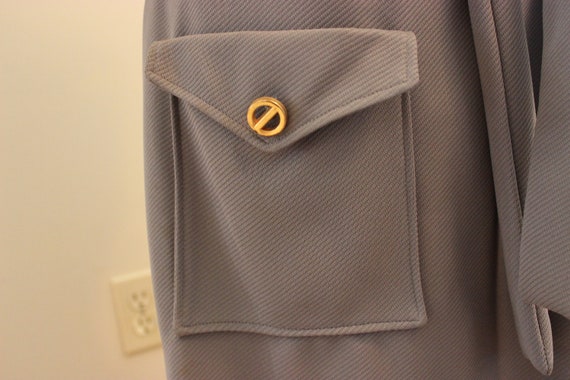 ladies vintage 1970's sleeveless grey v neckline … - image 3