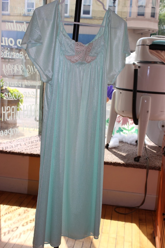 Vintage 1970's Mint Green Nylon Nightgown Lingerie