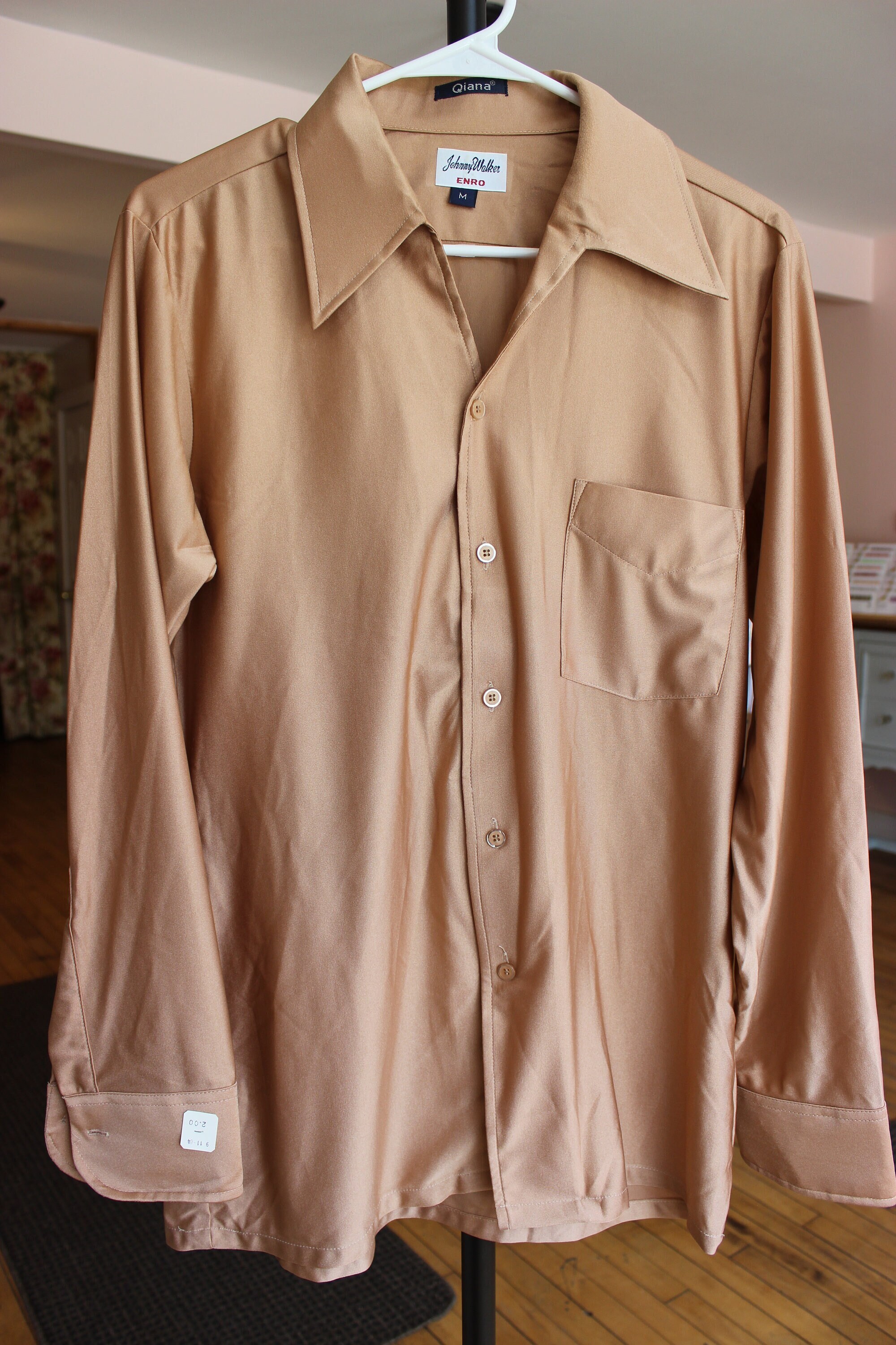 Vintage Disco Qiana Johnny Walker ENRO Long Sleeve Shirt. Medium. 100% Nylon. NOS