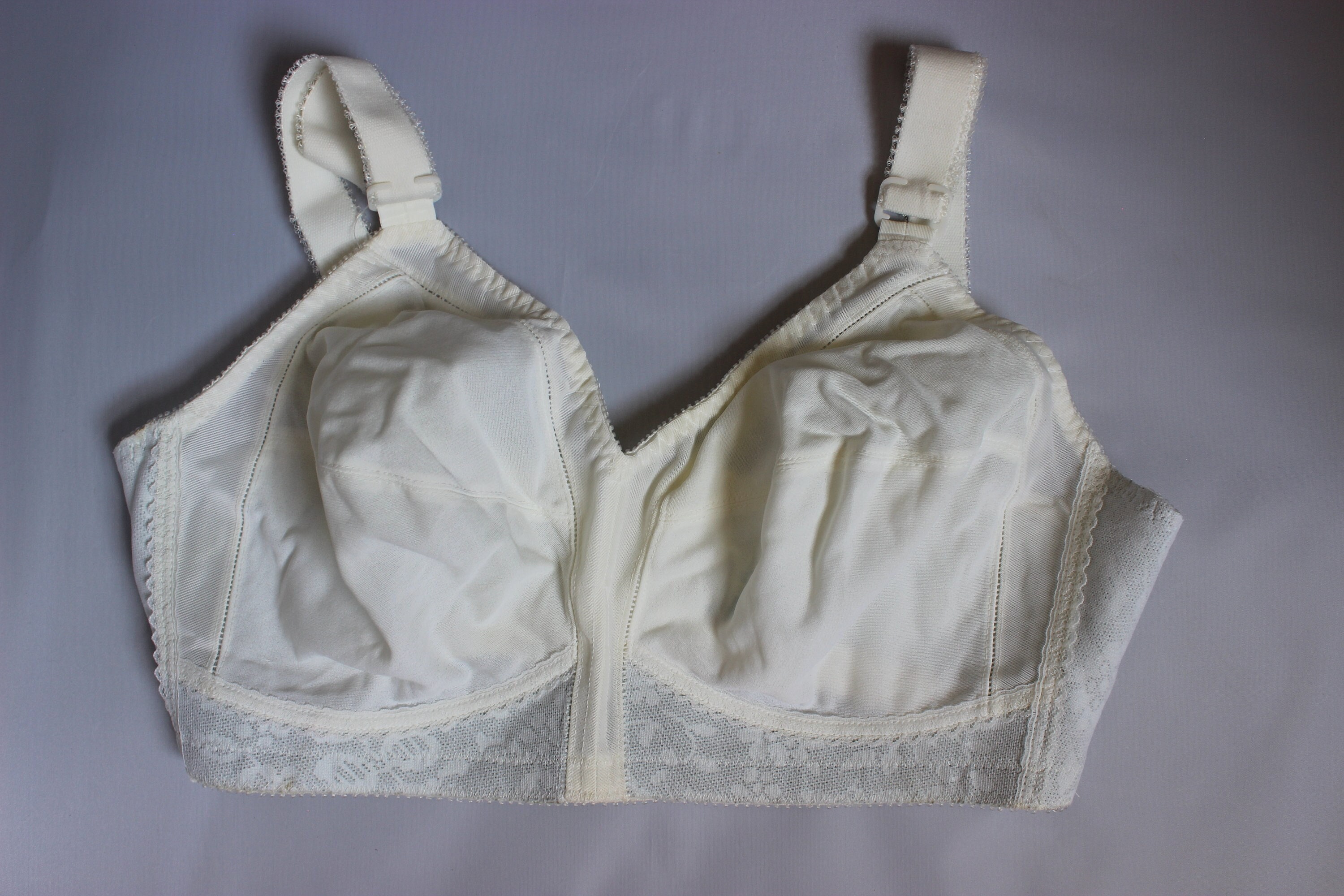 Vtg Playtex 18 Hour Bra White 38D NOS 70s 80s Lingerie Lace Cup Stretch  Strap