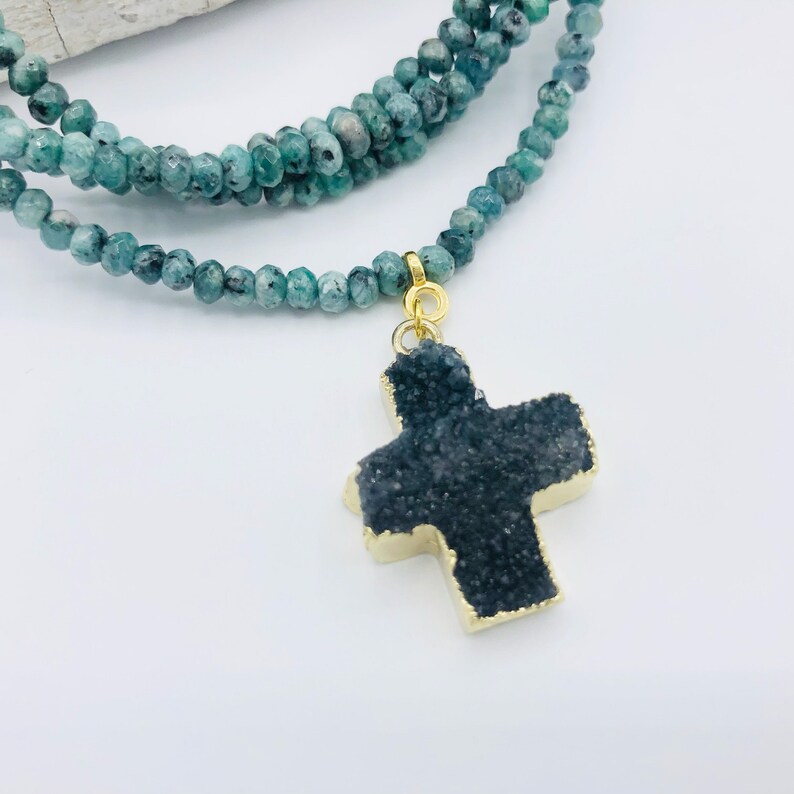 lange Kette Jade grün Drusenachat Kreuz Bild 3