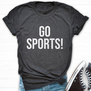 ゴースポーツシャツ、ゴースポーツチームシャツ、面白いスポーツTシャツ、フットボールTシャツ、レディーススポーツトップ、スポーツママシャツ、ゴーチーム、野球ママ