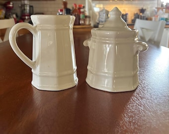 1960s Vintage Pfaltzgraff Heritage White Stoneware Sugar and Creamer Set | Classic Farmhouse Tea and Coffee Decor