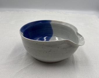 Handmade Blue White Stoneware Matcha Bowl, Chawan with Pour Spout, Minimalist Tea Ceremony
