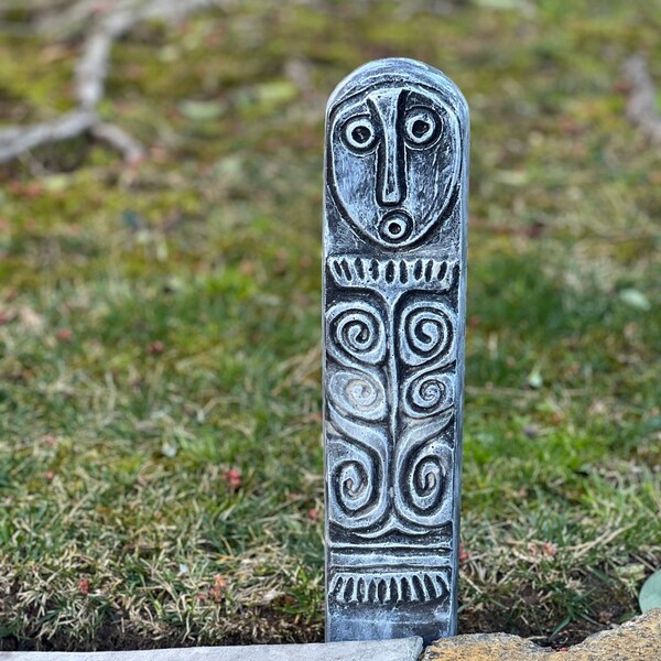 Garden Sign, Garden Art, Native American Art, Indigenous Art, 18.5″ x 3.5″ x 1.5″, Totem Pole, Totem Sculpture, Concrete Totem Garden Decor