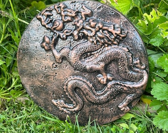 Piedra de dragón, decoración de hormigón, piedra oriental, decoración de jardín de dragón, adorno asiático, jardín japonés, placa de dragón de hormigón