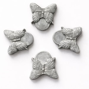 Butterfly planter feet, concrete pot feet, set of 3 or 4, Butterfly Garden, 4″ x 4″ x 1″ deep, butterfly garden art, pot risers, garden art
