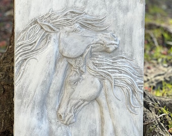 Loving Horses Plaque, concrete wall art, horse art, horse gifts, horse decor, Bas-Relief Horse&#39;s Head Concrete Plaque, horse garden decor