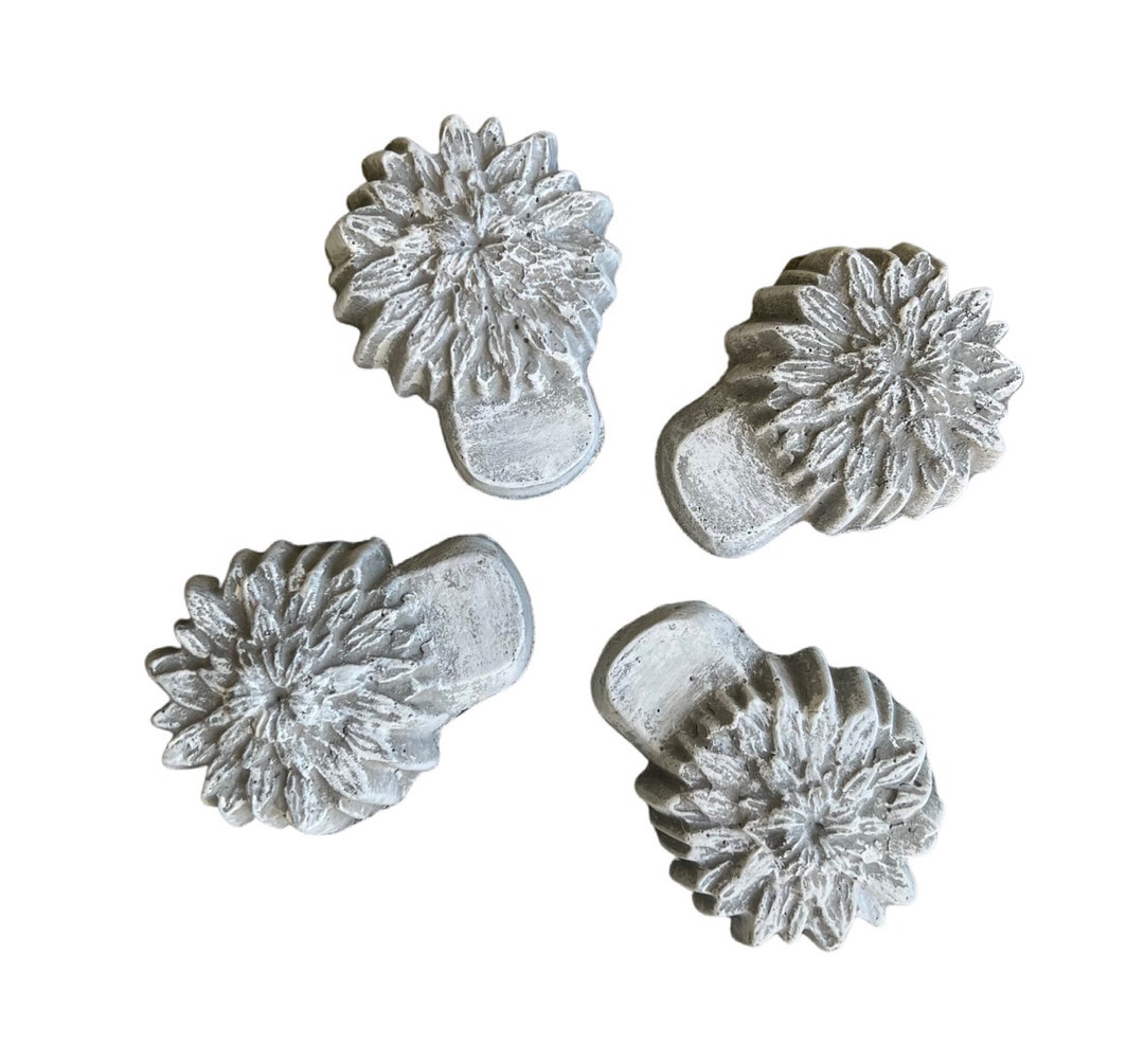 Dahlia Planter Feet, Concrete Pot Feet, 3 3/4 X 2 3/4 X 1 1/4 Deep, Flower Garden, Plant Risers
