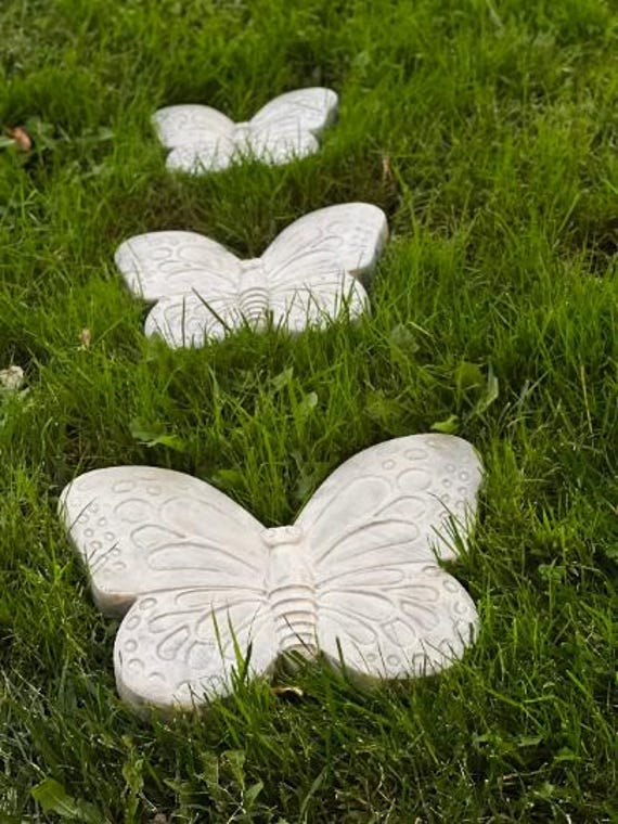 Butterfly stepping stone, garden stone, garden art, concrete art, garden decor, cement decor, Butterfly Garden, Butterfly Gift, Yard Art