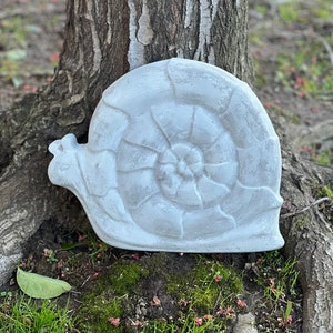Snail Stepping Stone, Snail Garden, snail decor, snail gift, Snail Yard Art, Spring Summer Garden Decoration, whimsical garden art, Animal