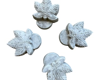 Leaf Planter Feet, 4"x3"x1" deep, set of 3 or 4, Plant Pot Feet, Pot Risers, Pot Decor, Patio Decor, Concrete Garden, Planter Feet, gift