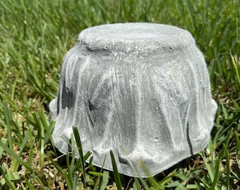 Concrete Birdbath Stand, 10" wide x 5" tall, Pedestal stand, garden plinth, Plant Stand, Riser, garden accessories, Statue Base, sculpture