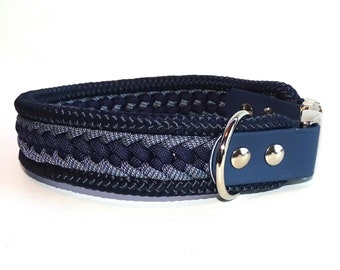Wide paracord dog collar in dark blue, from a length of 35 cm, can be personalised