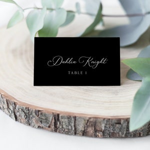 Plantilla elegante para tarjetas de lugar en negro, boda en negro, blanco y negro, tarjetas de lugar minimalistas, tarjetas de nombre modernas, caligrafía / DESCARGA DIGITAL