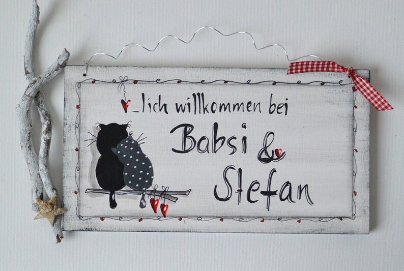 Hochzeitsgeschenk personalisiert Türschild verliebtes Katzenpärchen Namensschild shabby schilder shabby chic Katzen Bild 1