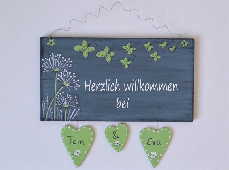 Türschild Pusteblume Türschild personalisiert Schmetterlinge Familienschild Holz Türschilder mit Herzanhänger Herzen Shabby Schild Bild 2