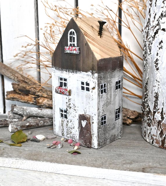 Herbstdeko Holzhaus Wetterfest Landhaus Holzhäuser Holz Deko Massiv Wohndeko Balkondeko Handbemalt Holzhaus Rustikal, Deko Innen & Außen
