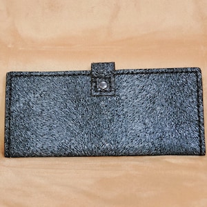 Cartera larga de piel de jabalina