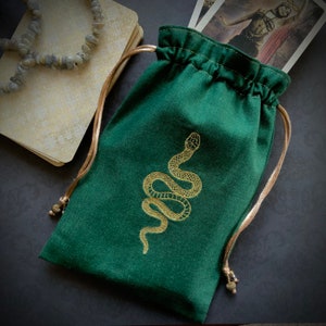 Sac à dos brodé serpent doré, fait main, doublé de soie