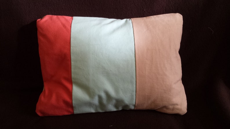 Reversible Pillow 4-sided with lettering image 3