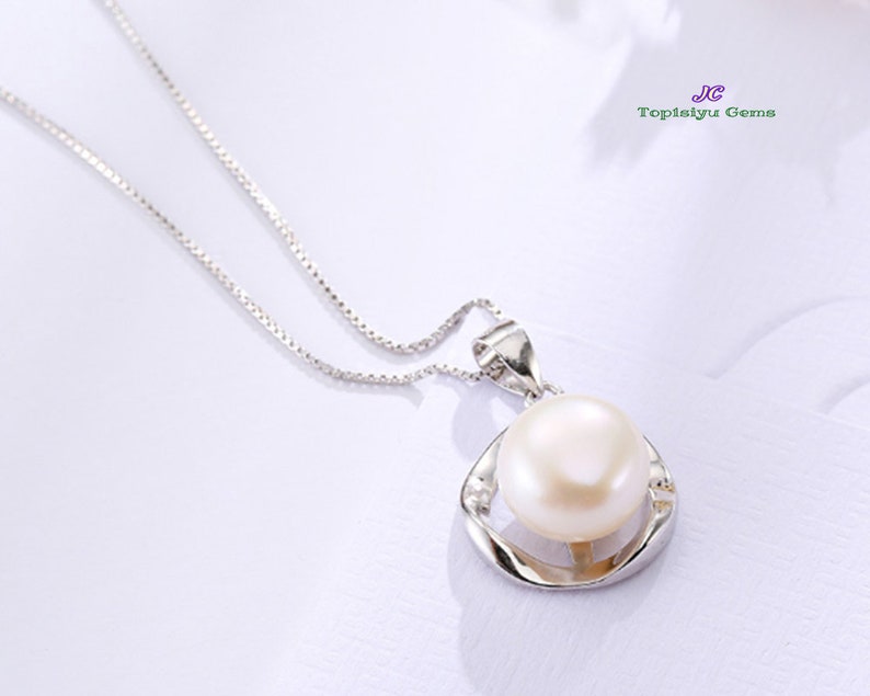 Sterling Silver White Freshwater Pearl Pendant Necklace Dainty Necklace With Velvet Pouch