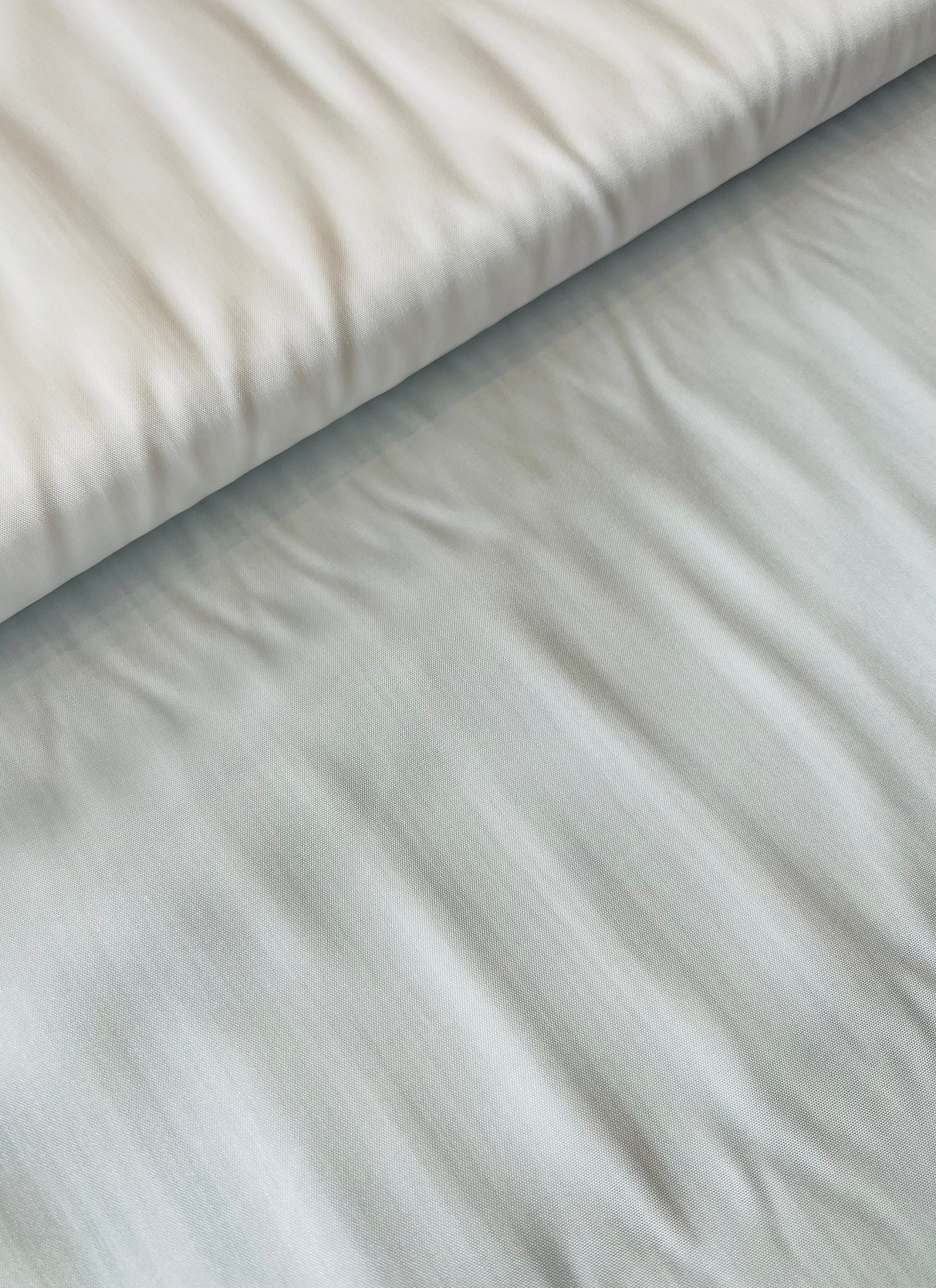 Lining fabric inelastic white