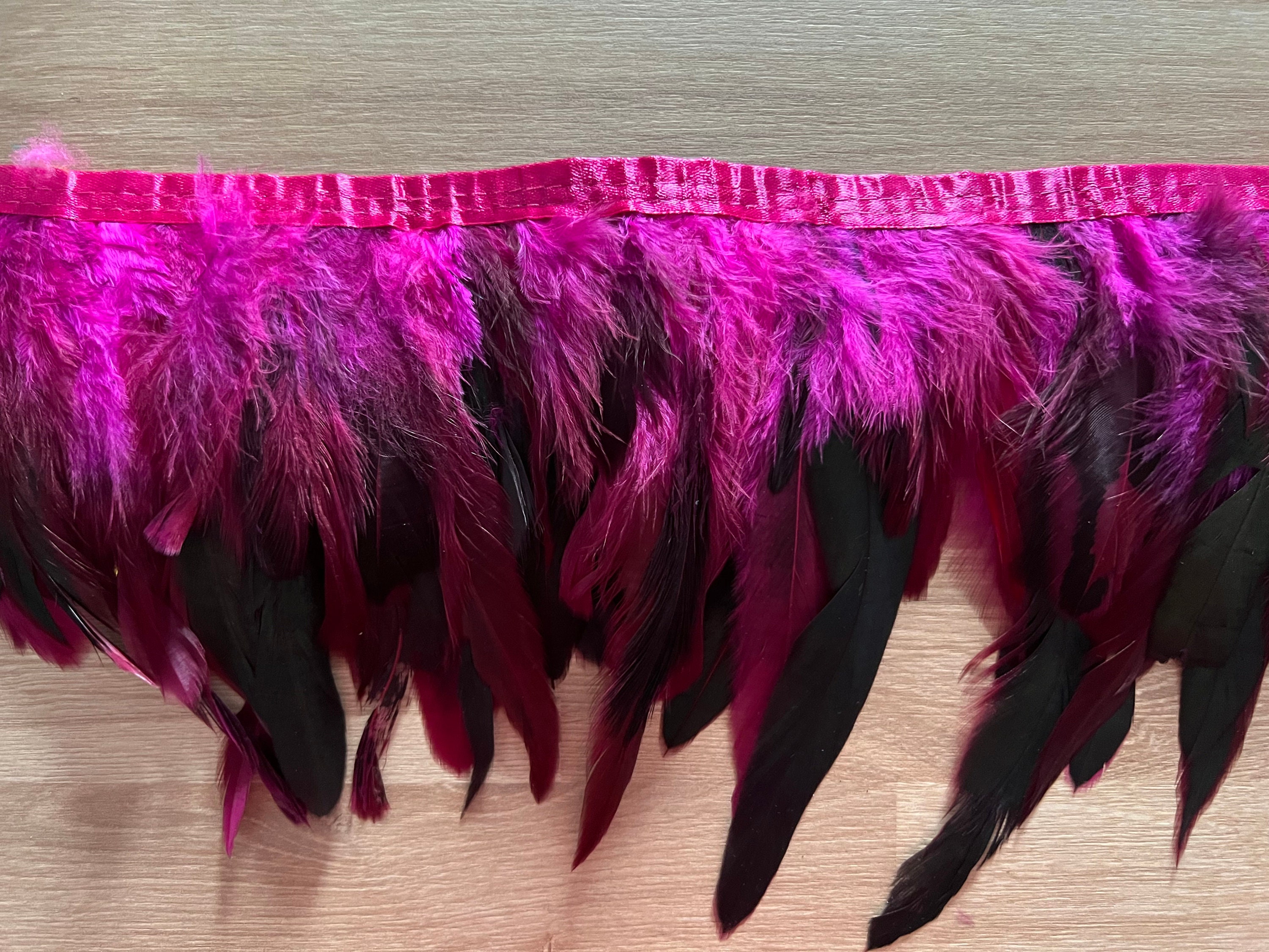 Feather border, feather band pink, feathers