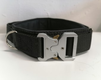 Collar with handle and safety buckle width at the padding 4 cm