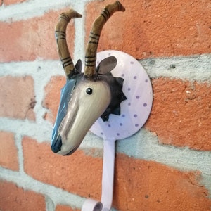 Schöner Wandhaken mit STEINBOCK-Motiv, Wanddeko Metall, Garderobenhaken, Kinderzimmerdeko, Kleiderhaken Kinderzimmermöbel, Geschenk Geburt zdjęcie 1