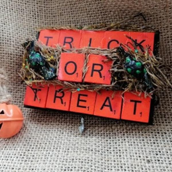 Halloween Dekoration, Magnet TRICK OR TREAT aus Holz, Kürbis, Glöckchen, Trick or Treat, Candy, Give Away Halloween, Bonbons, Gruseldeko