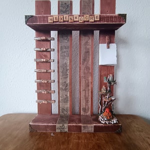 Étagère de cuisine avec planificateur de repas "Witch's Kitchen", plan de menu hebdomadaire fait main, plan de repas, meubles recyclés, idée cadeau pour emménager, déménager