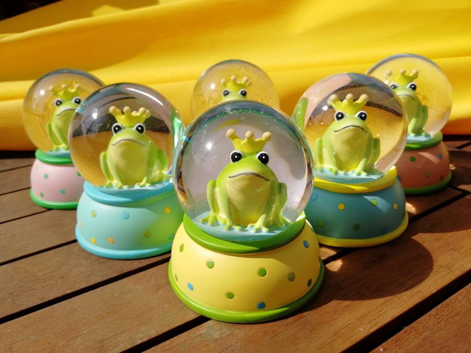 Snow globe FROG KING great snow globe with dotted pedestal Etsy